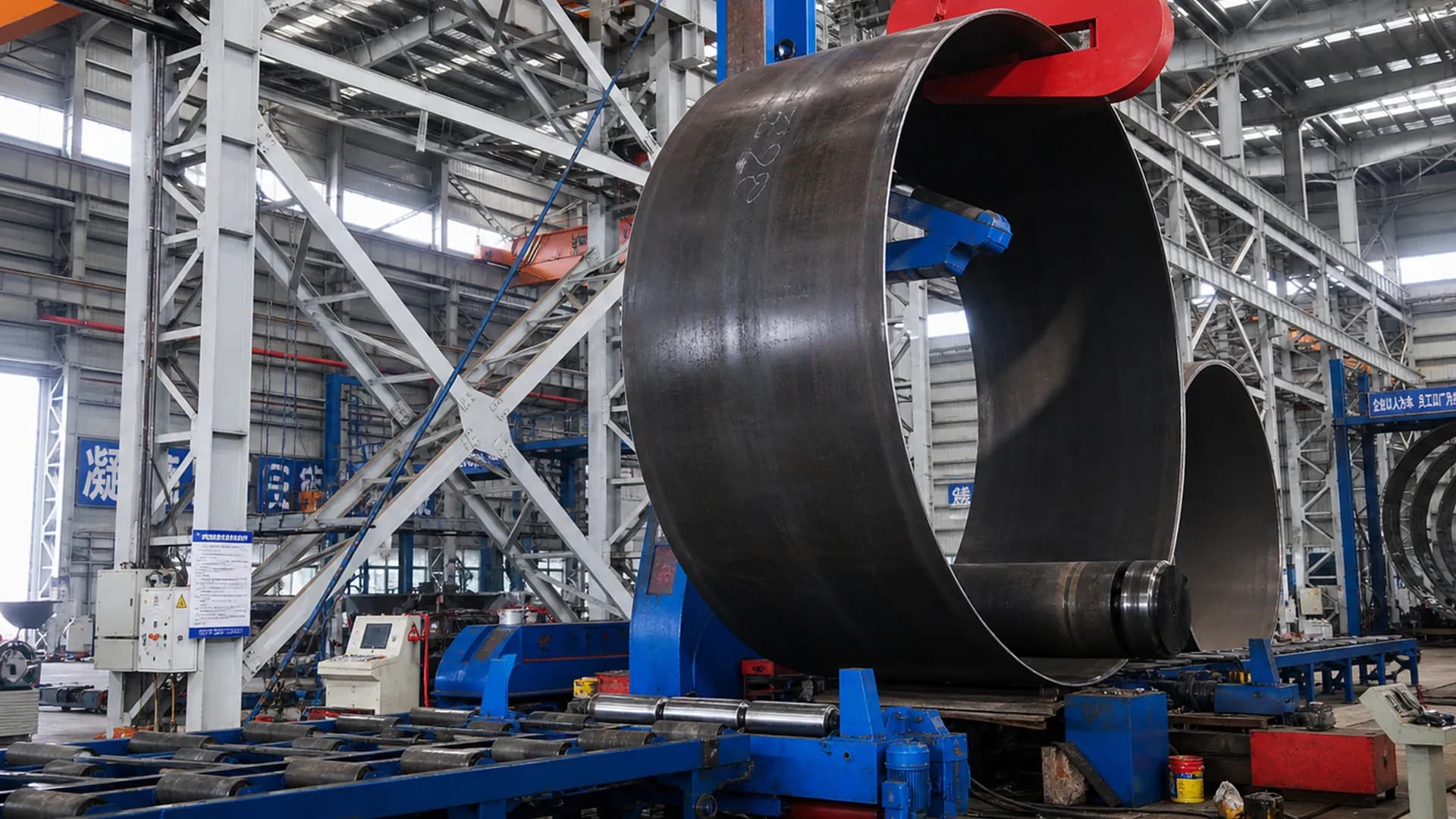 Roladora Hidráulica CNC para Fabricación de Torres Eólicas